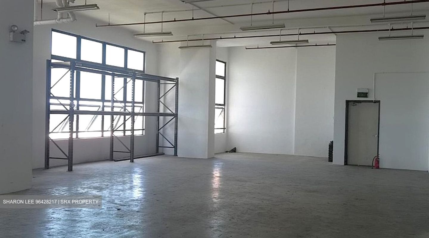 Csi Distribution Centre (D19), Warehouse #538886921